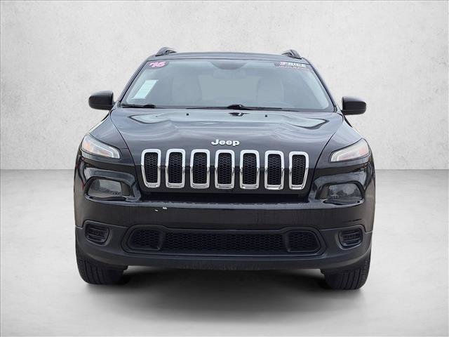 Used 2016 Jeep Cherokee Sport AWD/4WD image 2