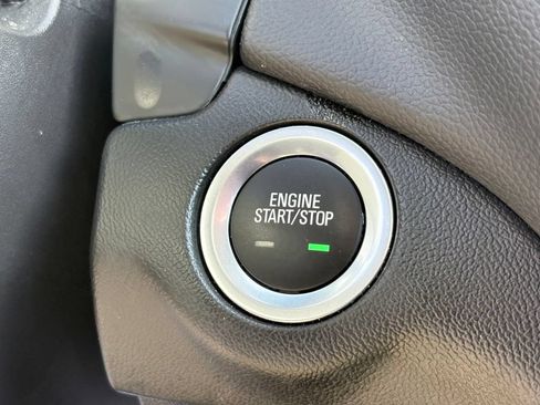 Used 2023 Chevrolet Equinox LT AWD/4WD image 17