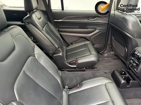 Certified 2023 Jeep Grand Cherokee L Limited w/ Black Appearance Package AWD/4WD image 27