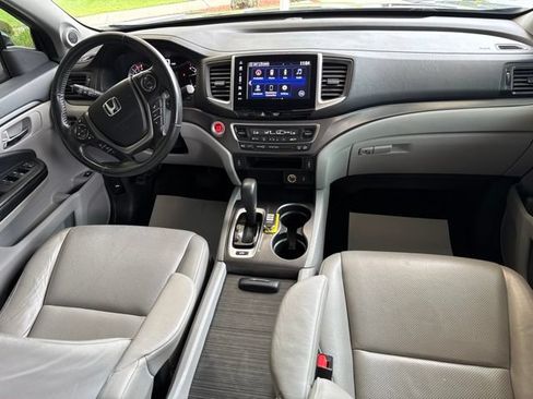 Used 2017 Honda Ridgeline RTL-T image 26
