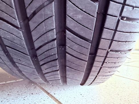 Certified 2023 Lexus ES 350 w/ Premium Package image 16