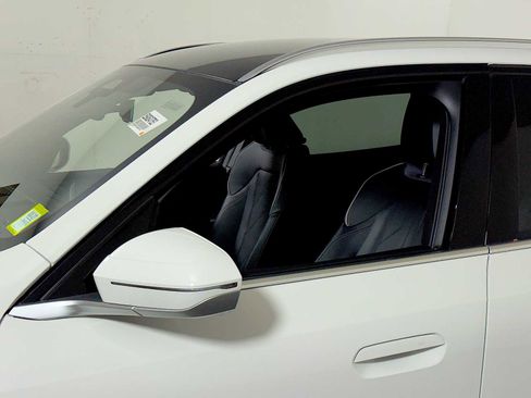 Used 2025 BMW X3 xDrive30i w/ Convenience Package image 30