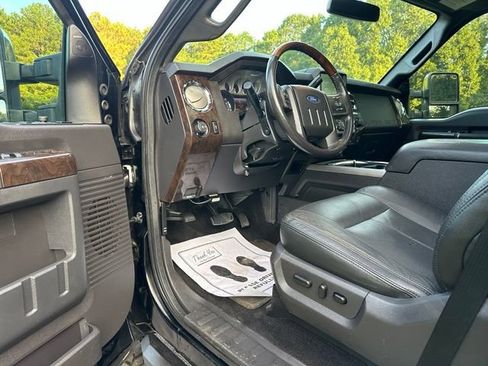 Used 2016 Ford F250 Platinum w/ FX4 Off-Road Package AWD/4WD image 13