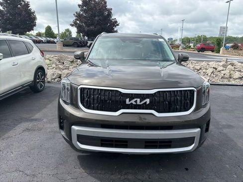 Certified 2024 Kia Telluride EX AWD/4WD image 2