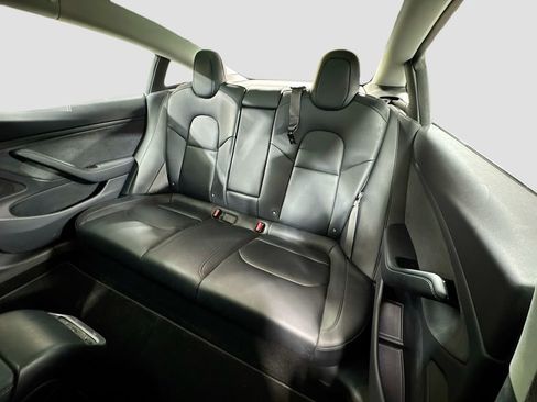 Used 2018 Tesla Model 3 Long Range image 14