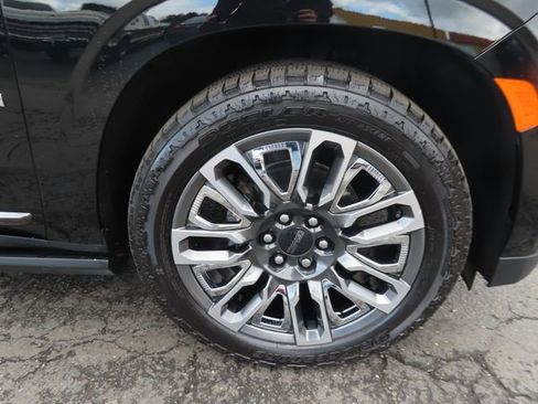 Certified 2024 GMC Yukon Denali Ultimate image 10