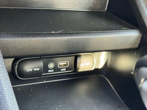 Used 2021 Kia Forte LXS image 31