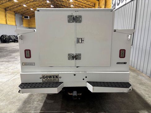 Used 2019 Ford F350 XL w/ Power Equipment Group RWD image 8