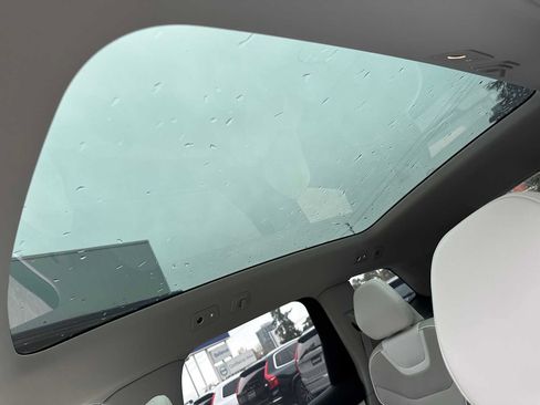 New 2025 Volvo EX90 Ultra image 24