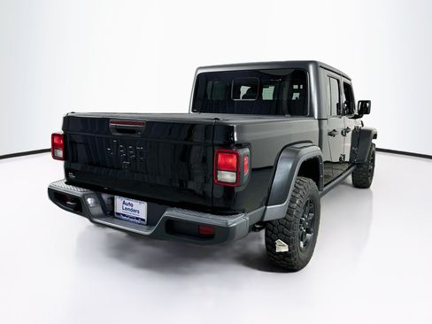 Used 2023 Jeep Gladiator Sport AWD/4WD image 5