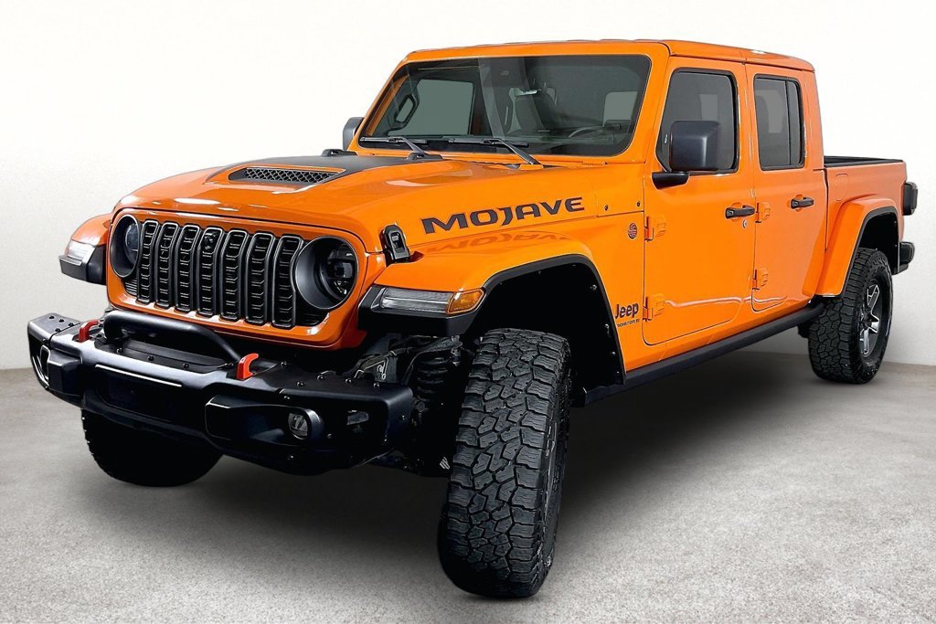 Used 2025 Jeep Gladiator Mojave AWD/4WD image 13