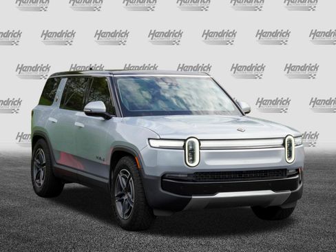 Used 2025 Rivian R1S Adventure AWD/4WD image 2