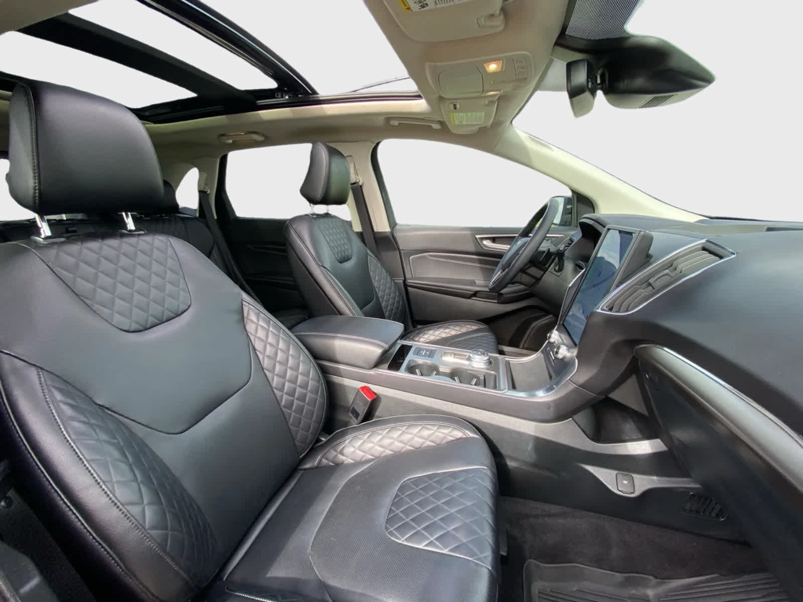 Used 2024 Ford Edge Titanium w/ Equipment Group 301A AWD/4WD image 16