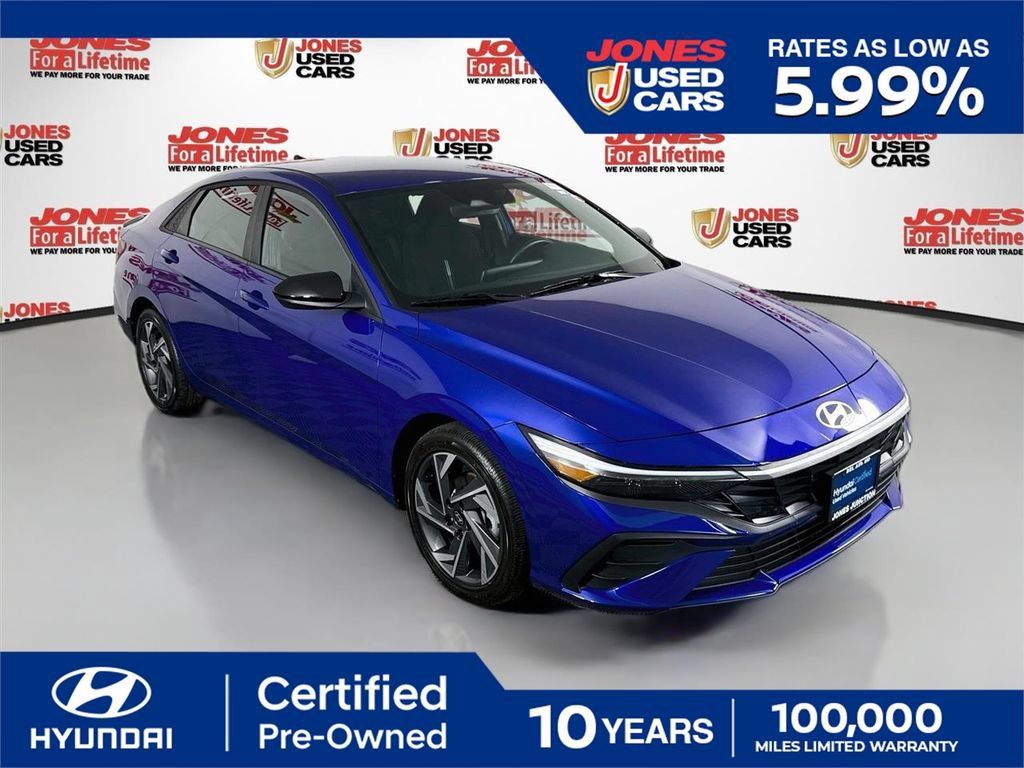 Certified 2025 Hyundai Elantra Sport FWD image 1