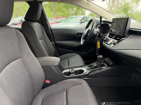 Used 2024 Toyota Corolla LE image 9