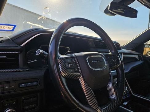 Used 2021 GMC Yukon Denali w/ Max Trailering Package image 5