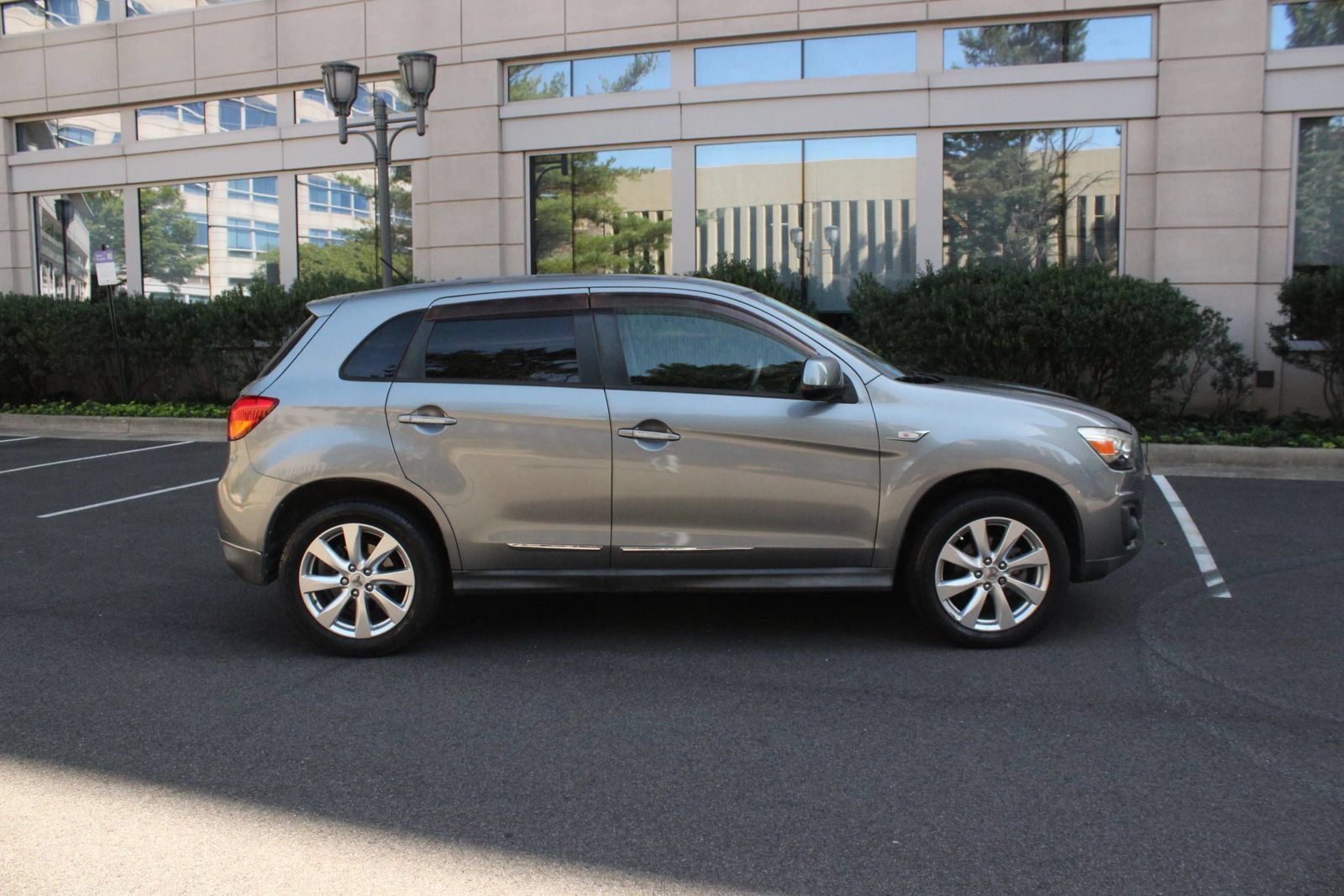 Used 2015 Mitsubishi Outlander Sport ES FWD image 6