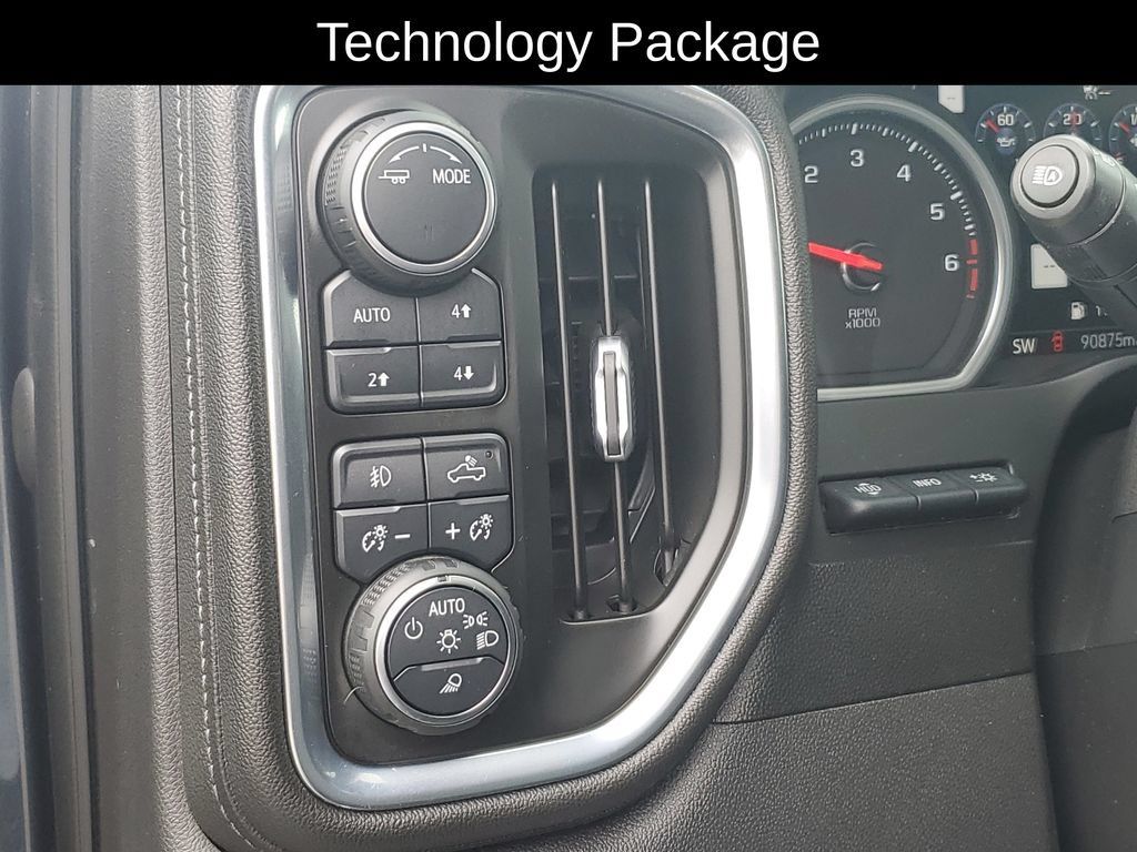 Used 2021 Chevrolet Silverado 1500 LTZ w/ Technology Package AWD/4WD image 11