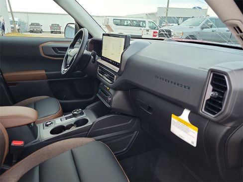 New 2026 Ford Bronco Sport Outer Banks w/ Topo Graphic Package image 31