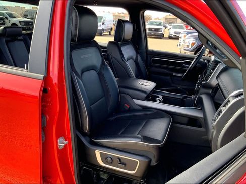 Used 2024 RAM 1500 Laramie image 8