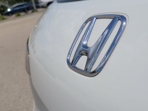 Used 2024 Honda HR-V Sport image 8