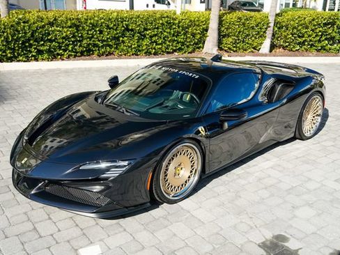 Used 2021 Ferrari SF90 Stradale image 10