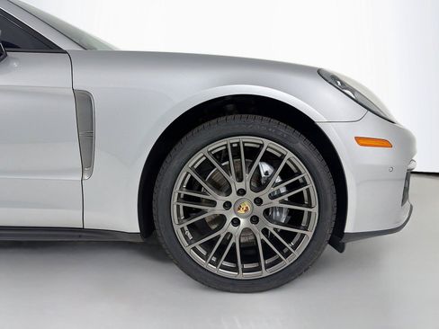 Certified 2023 Porsche Panamera Platinum Edition RWD image 30