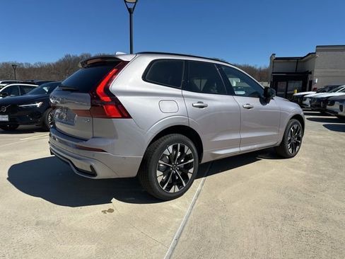 New 2026 Volvo XC60 T8 Plus w/ Protection Package Premier AWD/4WD image 8