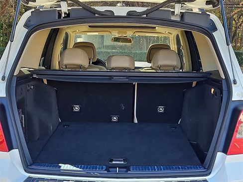 Used 2011 Mercedes-Benz GLK 350 2WD image 29