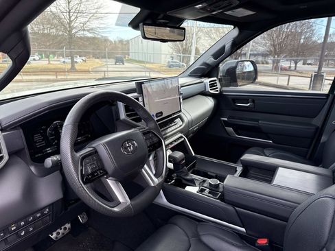 Used 2024 Toyota Tundra Limited image 11