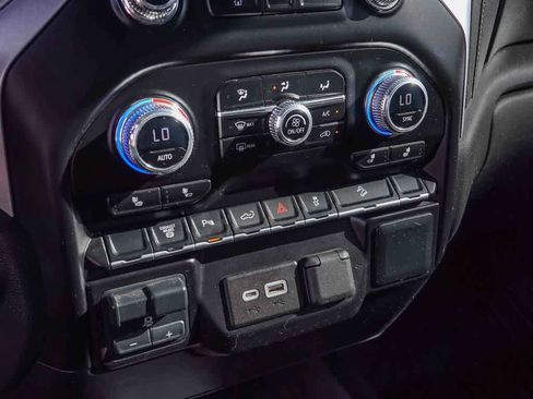 Used 2023 GMC Sierra 3500 SLE w/ SLE Convenience Package image 20