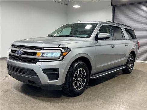 Certified 2023 Ford Expedition Max XLT image 8