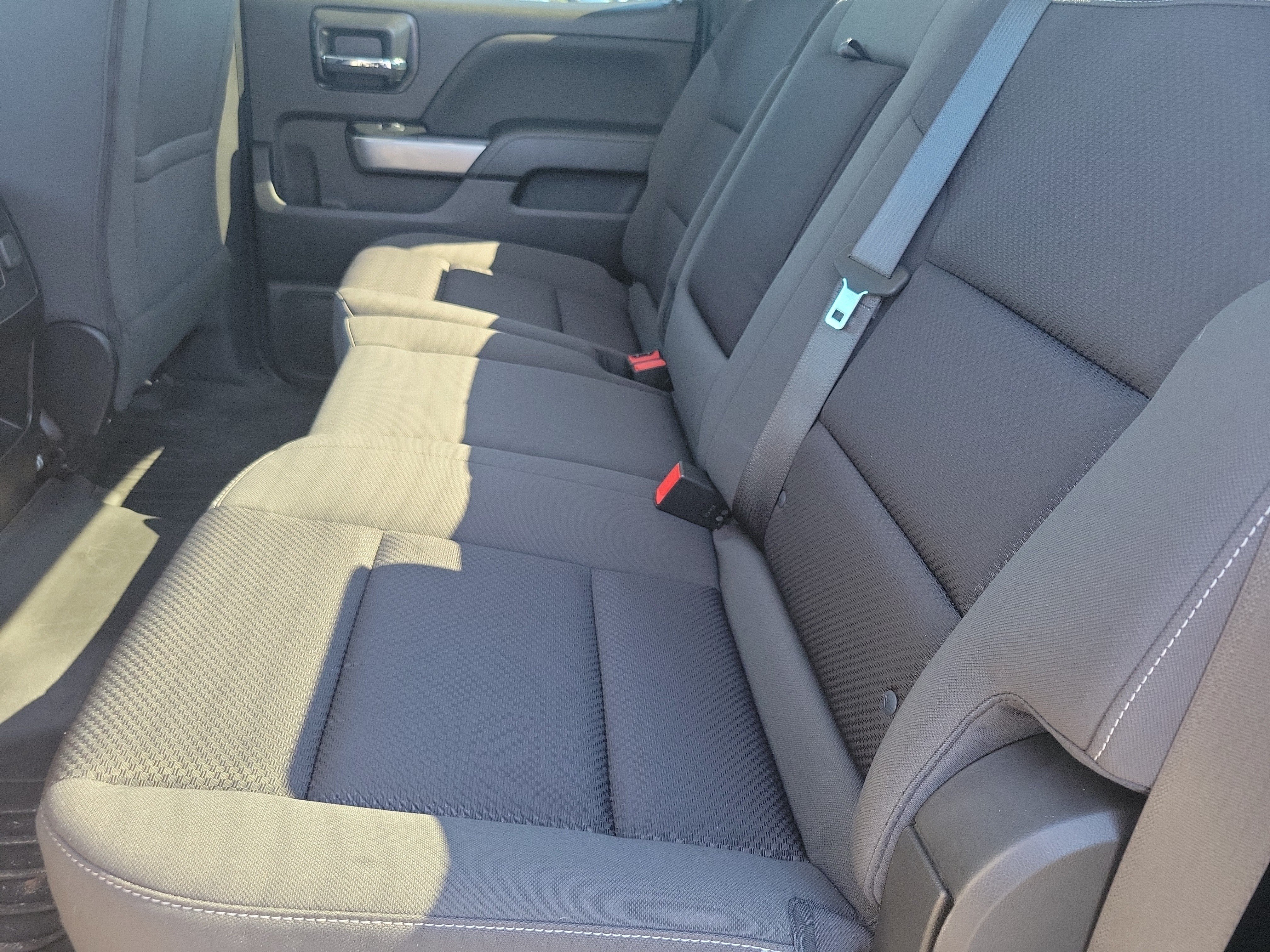 Used 2018 Chevrolet Silverado 1500 LT w/ All Star Edition AWD/4WD image 11