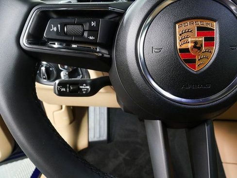 New 2026 Porsche Macan image 10