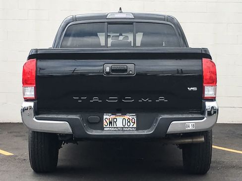 Used 2016 Toyota Tacoma SR5 RWD image 3