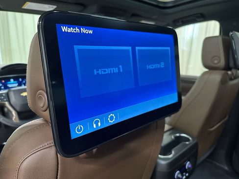 Certified 2024 Chevrolet Tahoe High Country w/ Advanced Technology Package image 37