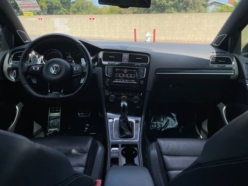 Used 2015 Volkswagen Golf R R image 16