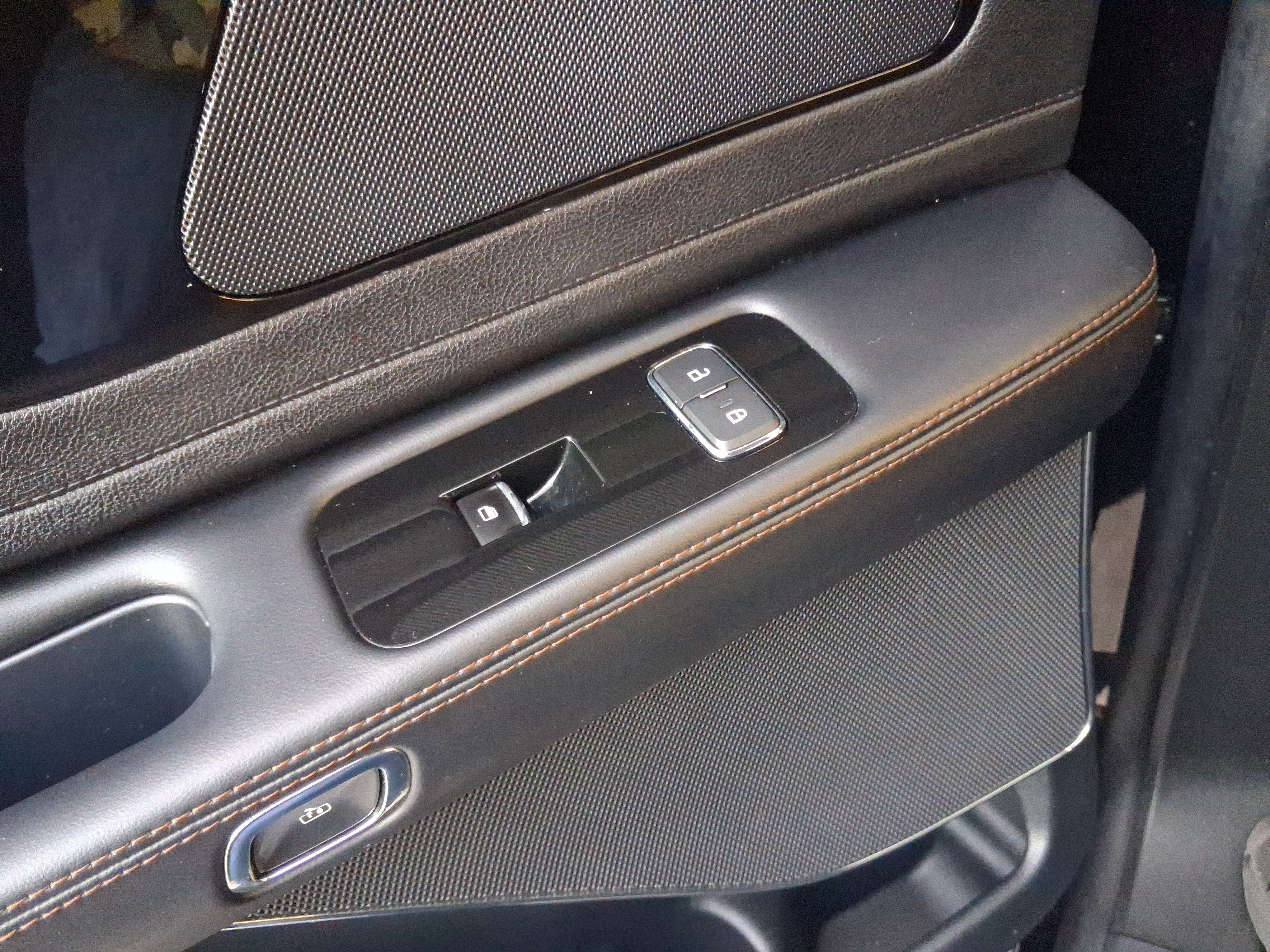 Certified 2023 Lincoln Aviator 2WD w/ Premium Package image 10