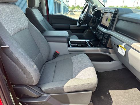 New 2025 Ford F350 XLT w/ Black Appearance Package image 8