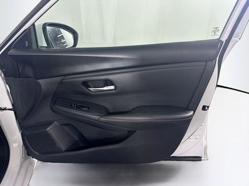 Used 2024 Nissan Sentra SV image 29