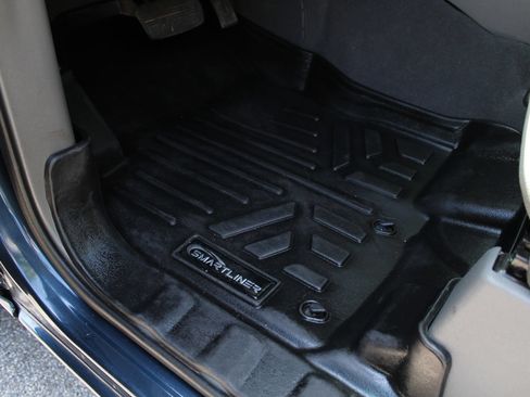 Used 2020 Nissan Frontier SV AWD/4WD image 22