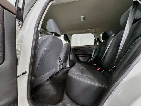 Used 2023 Nissan Rogue S AWD/4WD image 22