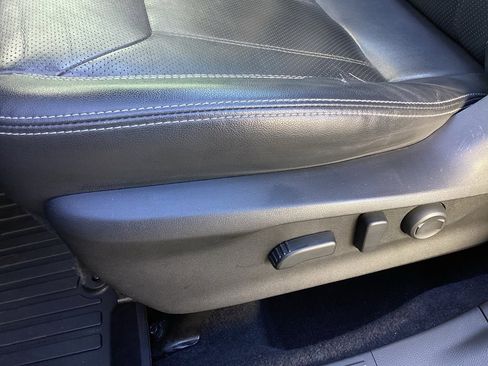 Used 2019 Subaru Forester Touring image 21