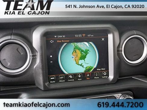 Used 2023 Jeep Wrangler Unlimited Sahara AWD/4WD image 27