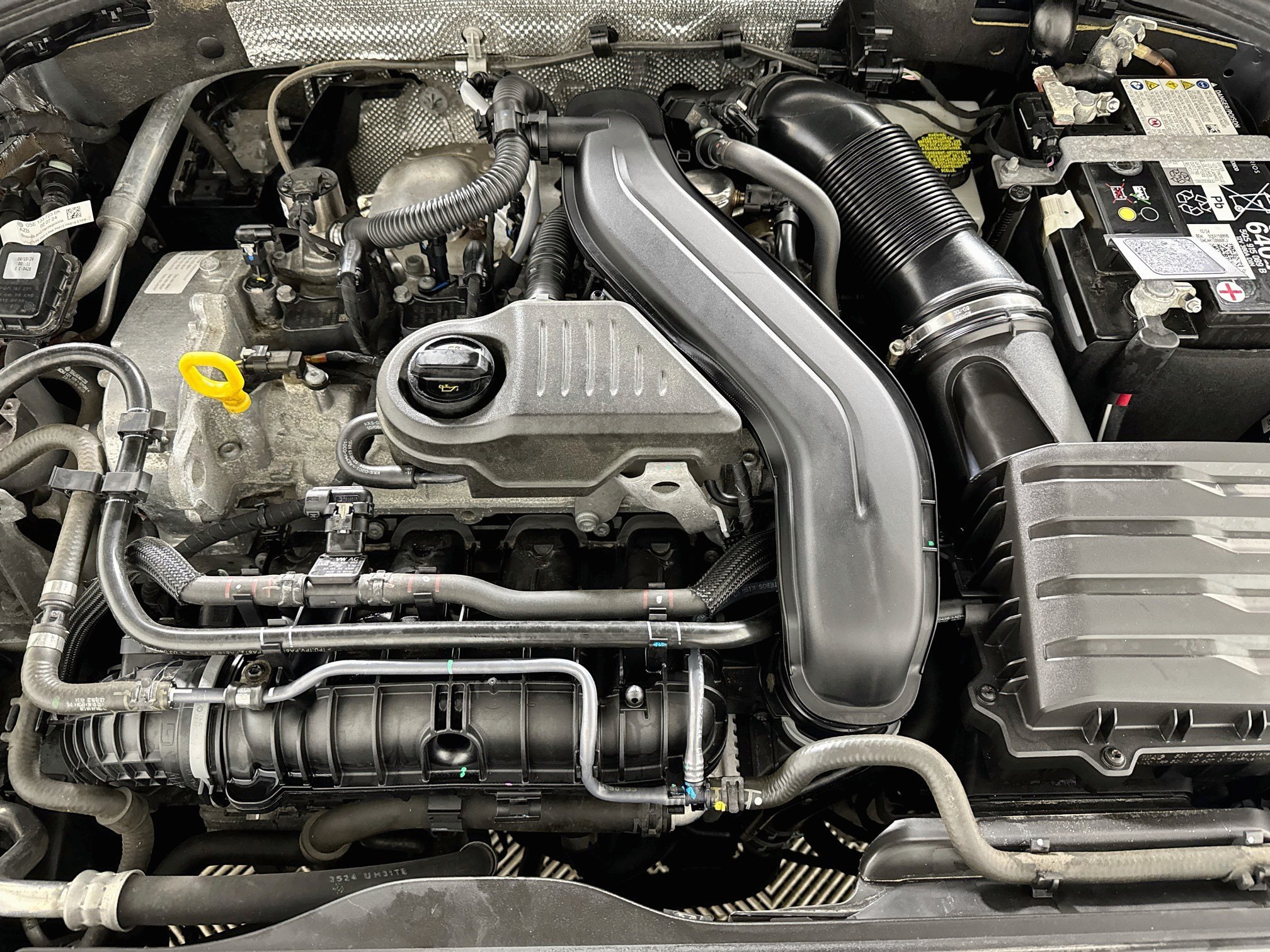Used 2025 Volkswagen Jetta Sport FWD image 30