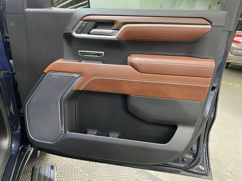 Used 2023 GMC Sierra 1500 Denali Ultimate image 15