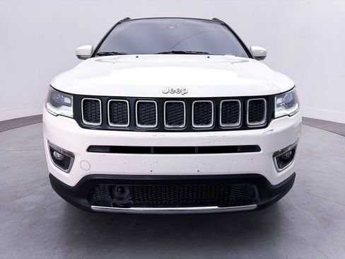 Used 2018 Jeep Compass Limited AWD/4WD image 11