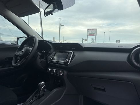 Certified 2024 Nissan Kicks S image 10
