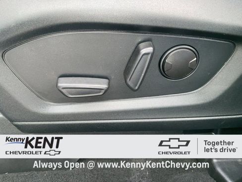 Used 2022 Ford Explorer XLT w/ Class IV Trailer Tow Package image 27