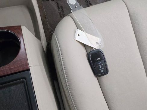 Used 2013 Toyota Sienna XLE FWD image 24